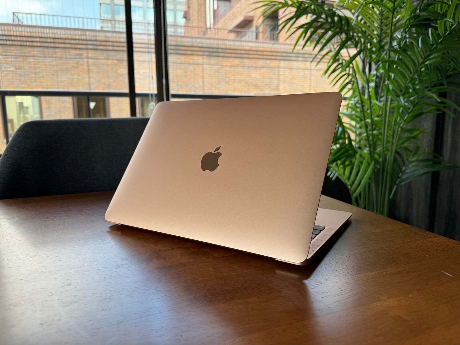 Cランク】Apple MacBook Air Retina 2019 Core i5 メモリ:16GB SSD:128GB