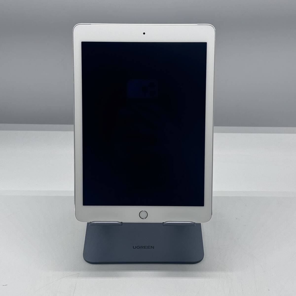 Apple iPad Air 2 Wi-Fi Cellular 32GB 9.7インチ シルバー Simフリー